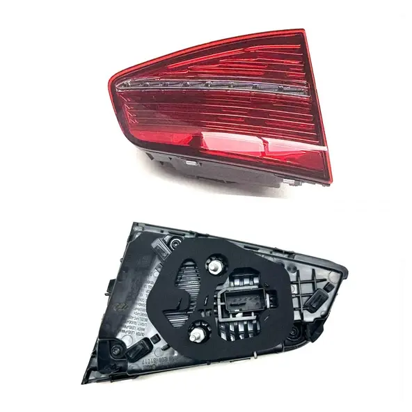 Stop Lambası İç 8 Pın Sağ Sağ Lıne Passat 20> - 3G5945308M