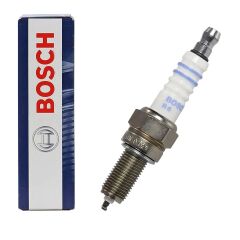 Buji Ur6De (Alfa Romeo 145 146 147 155 156 Ts)