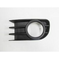 Ön Tampon Panjuru Delikli Sağ Megane 2003-2006 7701474479