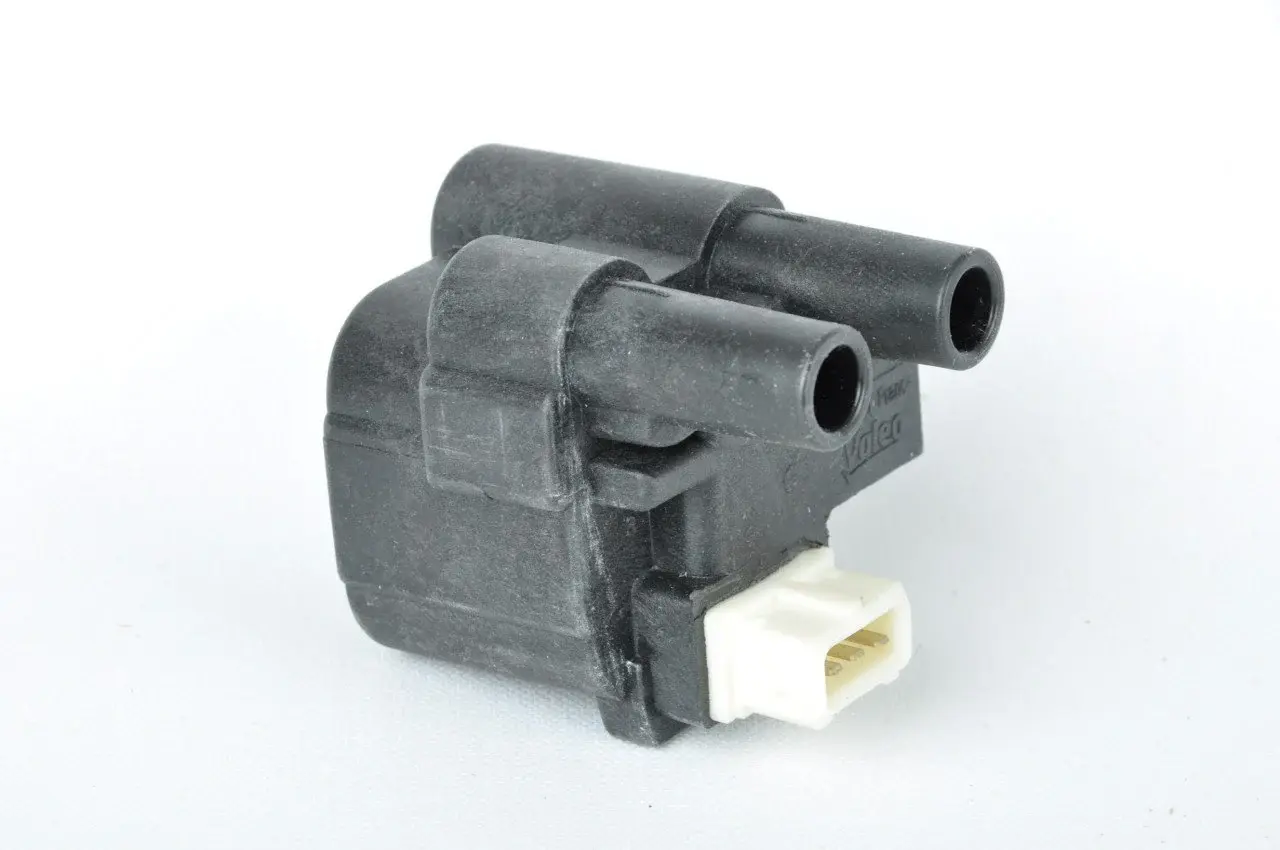 Itl-Bb-Rn-003 Ateşleme Bobini Beyaz Soket Clio II R19 Megane I Scenic I1.6 K7M 7700100643